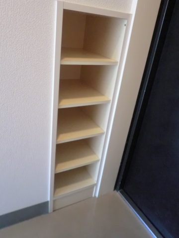 玄関　シューズボックス