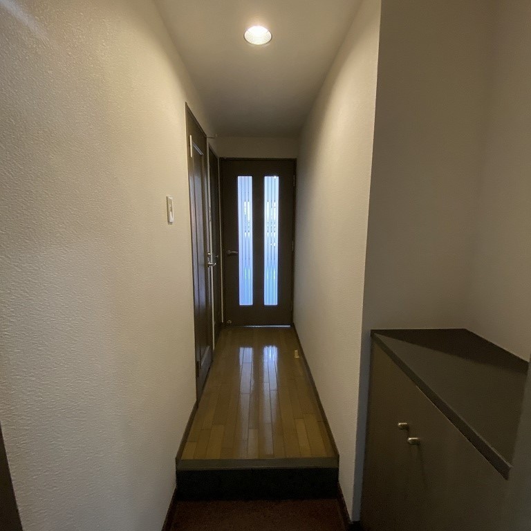 玄関　収納もある玄関です