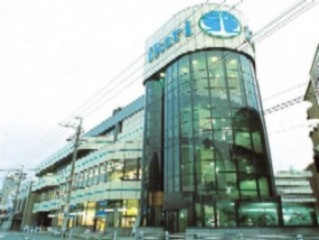 スーパー　いかりスーパーマーケット塚口店（スーパー）まで585m