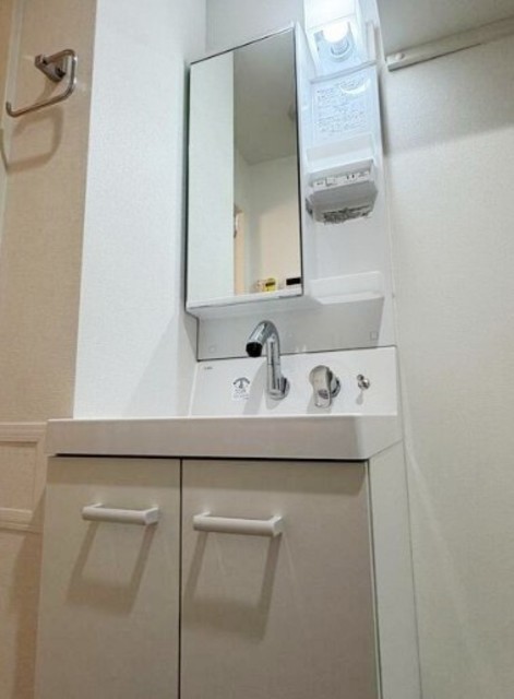 洗面設備　同仕様写真