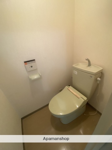 ＪＲ武蔵野線 南浦和駅 徒歩9分 4階建 築36年のトイレ写真
