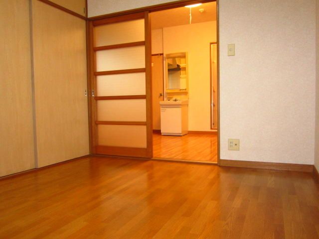 居室・リビング　LINEでのお問い合わせもお待ちしております♪