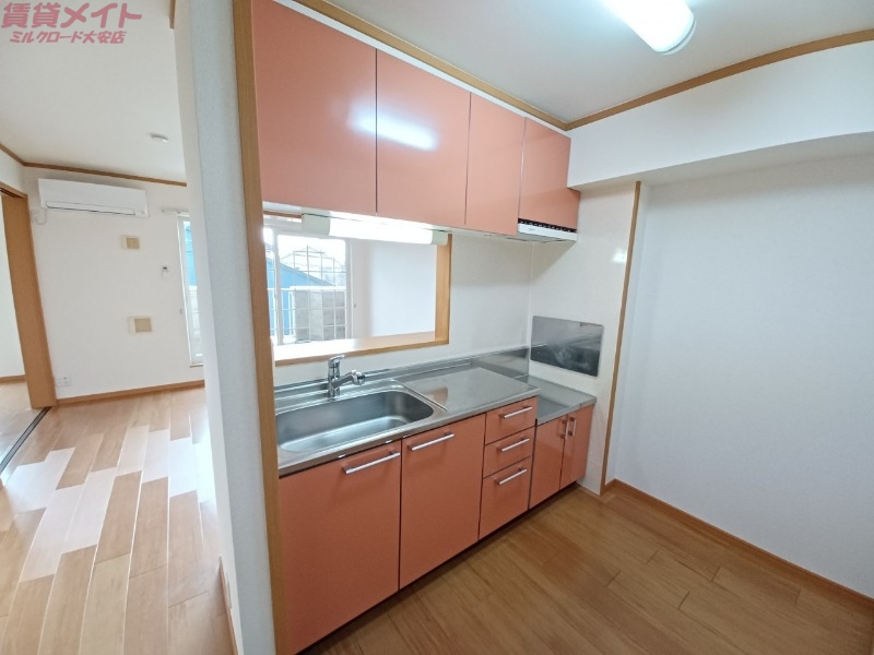 キッチン　同型参考写真