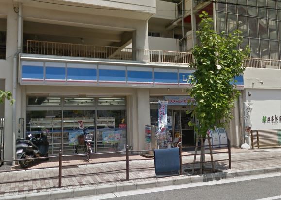 コンビニ　ローソン（コンビニ）まで110m