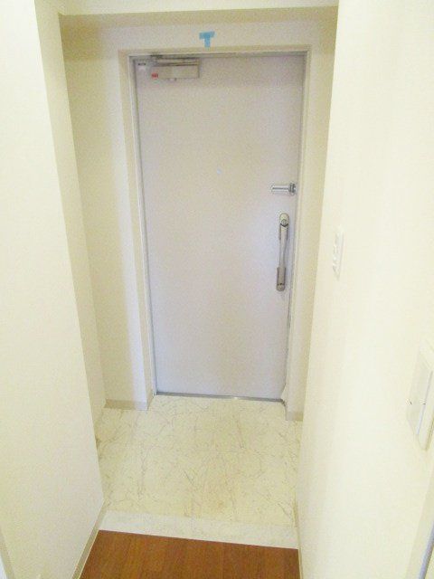 玄関　シューズボックス付きの玄関です
