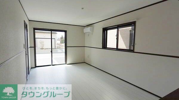 居室・リビング　お問合せはタウンハウジングまで！※現地待合わせ相談可能