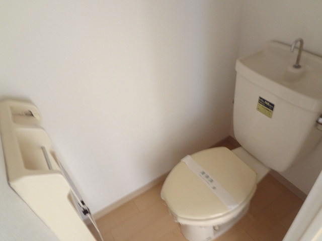 ガーデンホームズIのトイレ写真