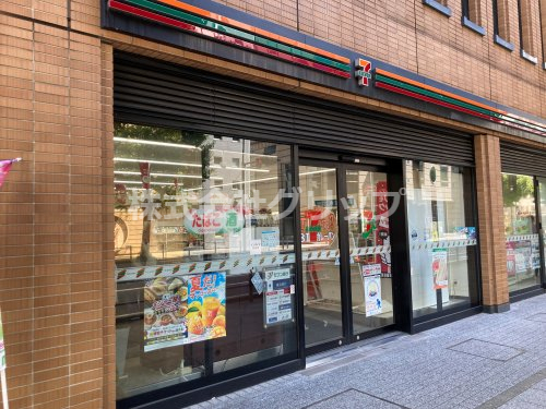 コンビニ　セブンイレブン 横浜山下町本町通り店（コンビニ）まで113m