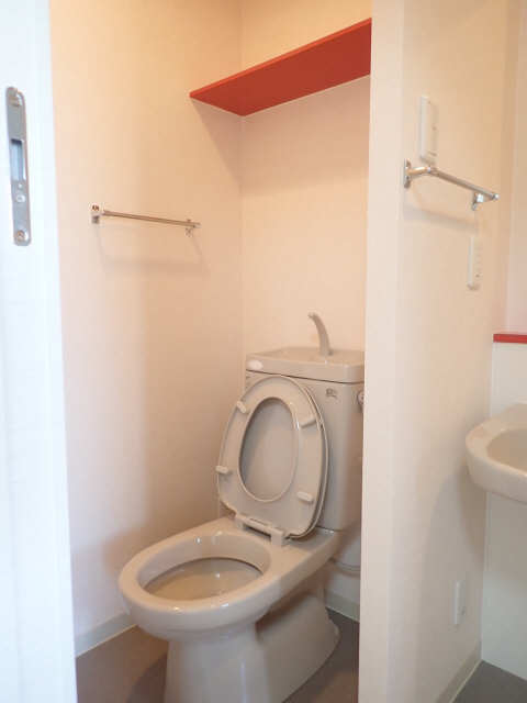 OLTRARNOのトイレ写真
