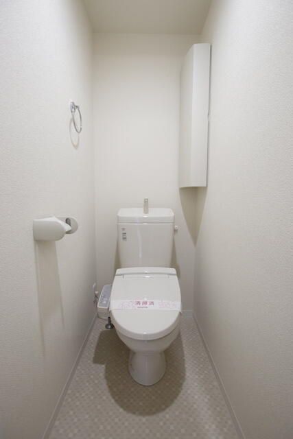 東京メトロ日比谷線 三ノ輪駅 徒歩5分 4階建 築10年のトイレ写真