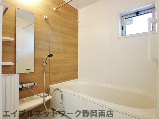 バス・シャワールーム　日々の暮らしに欠かせないお風呂です