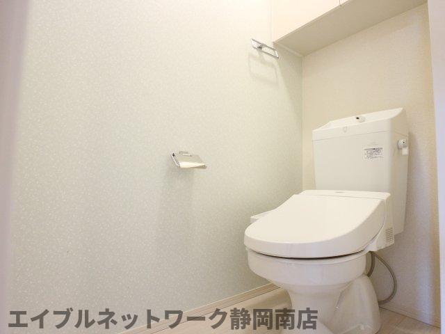 トイレ　清潔感のあるトイレです