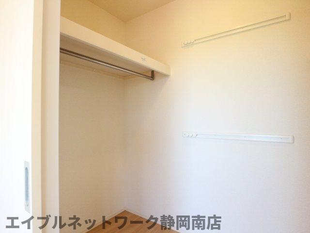 収納　たっぷりとした収納スペースです