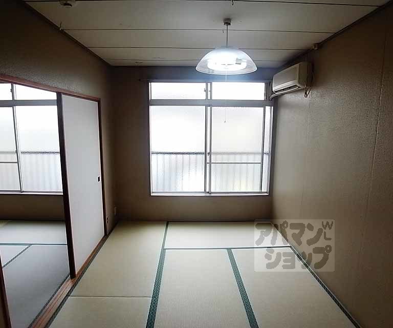 居室・リビング　６帖の和室