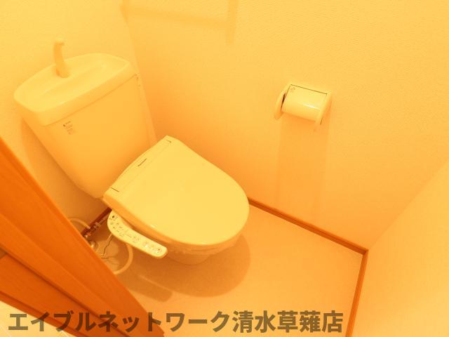 トイレ　シンプルで使いやすいトイレです