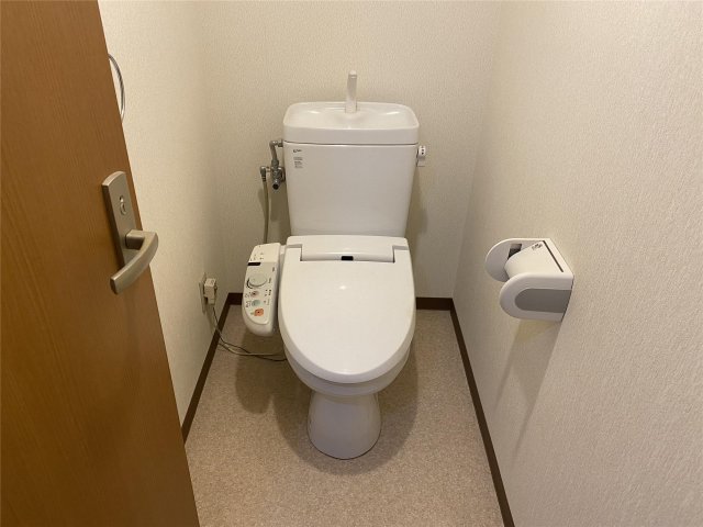 【摂津市三島のマンションのトイレ】
