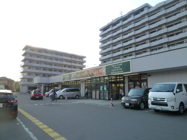 スーパー　フレッシュフードモリヤ落合店（スーパー）まで1040m