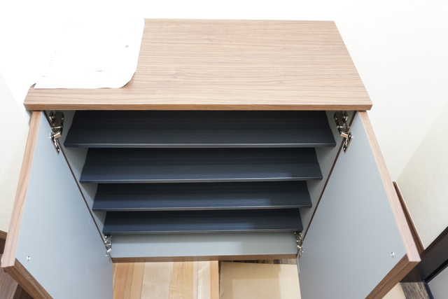 玄関　シューズボックス