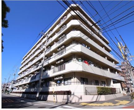 マンションカネイ１５の建物外観