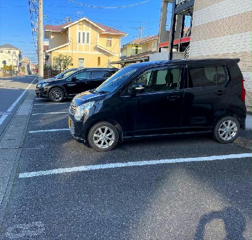 【レオパレスブルーメハイム高田IIの駐車場】