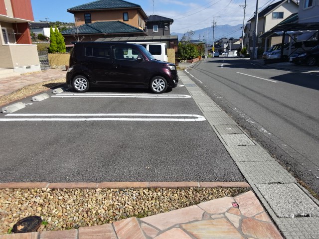 【フォルトゥーナの駐車場】