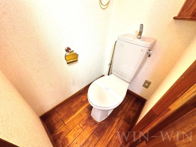 トイレ　イメージ（同施工会社同一モデルの写真です）
