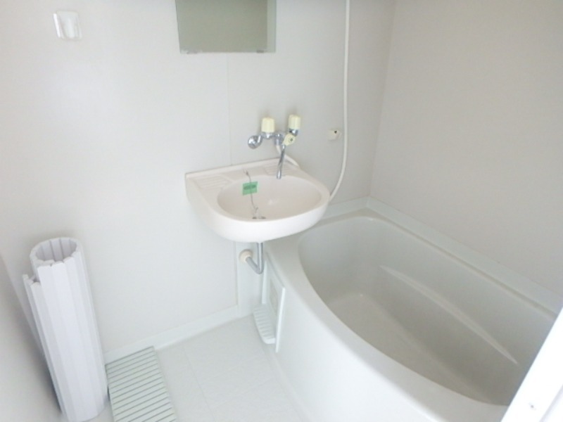 バス・シャワールーム　図面と現状に相違がある場合には現状を優先