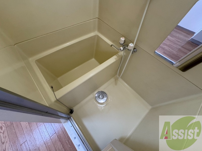 バス・シャワールーム　お風呂です。ゆっくりお風呂につかるのも体に良いですね～