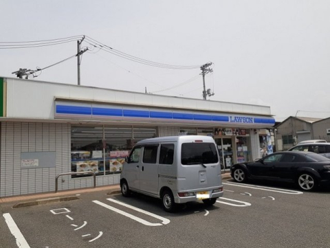 コンビニ　ローソン 尾道新高山店（コンビニ）まで2686m