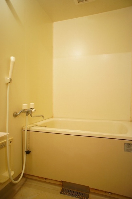 バス・シャワールーム　図面と現状に相違がある場合には現状を優先