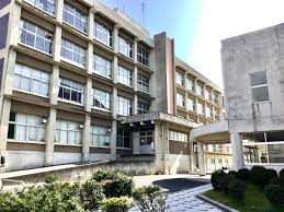 中学校　米子市立淀江中学校（中学校）まで2706m