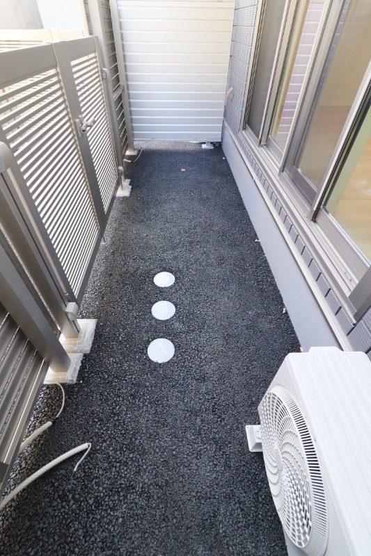 バルコニー　図面と現状に相違がある場合には現状を優先