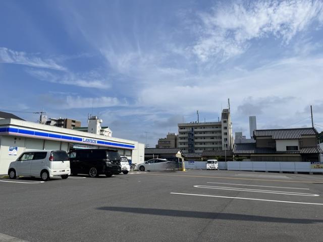 コンビニ　ローソン（コンビニ）まで713m