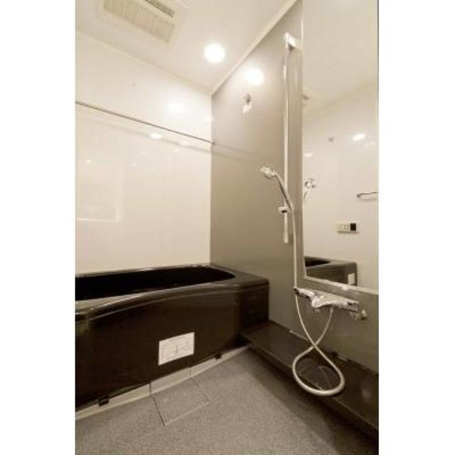 バス・シャワールーム　※写真は同タイプ住戸です。