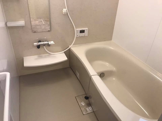 バス・シャワールーム