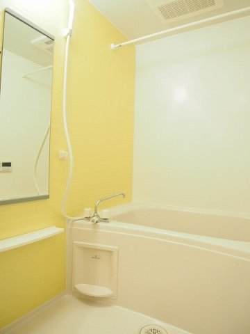バス・シャワールーム　お風呂です