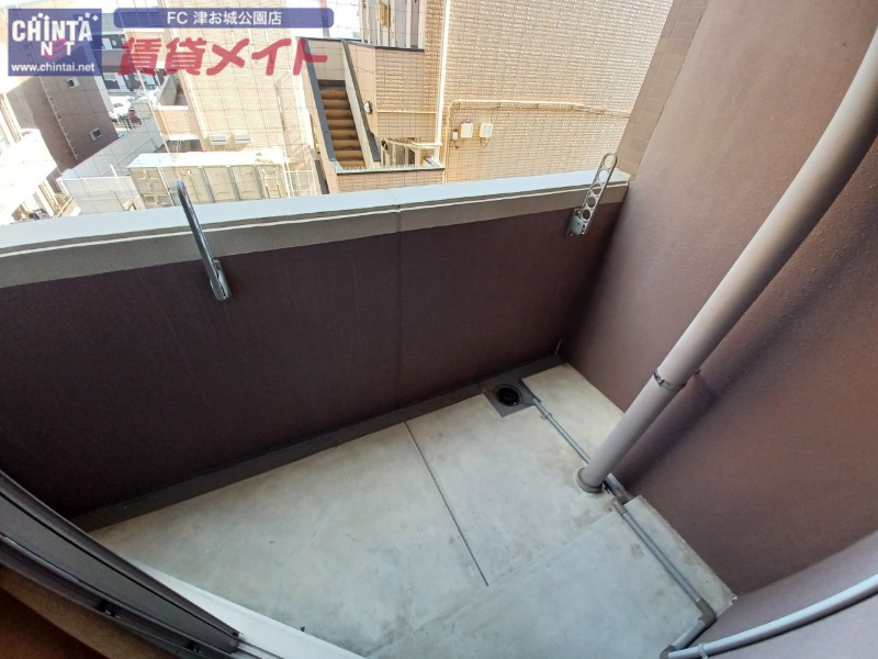 バルコニー　別部屋の写真です