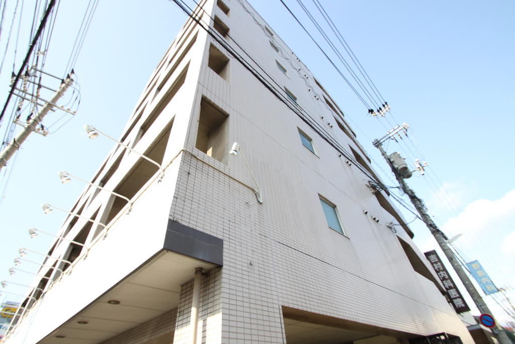 建物外観　日当たり良好です。南向きです。