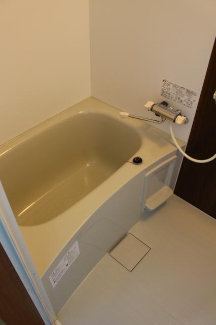 バス・シャワールーム　浴室