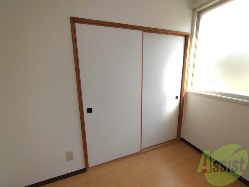 収納　収納がありました。お洋服や荷物はここへ！