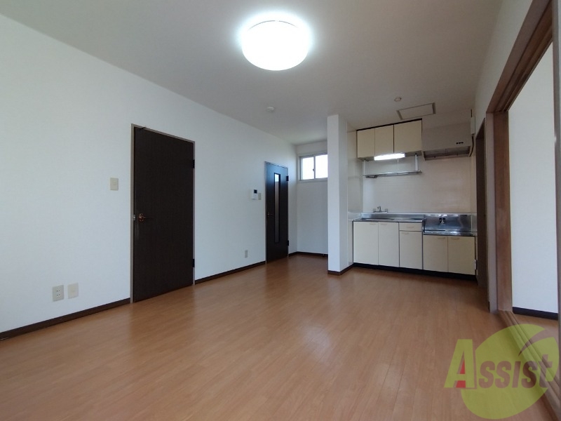 居室・リビング　広くてキレイなＬＤＫが広がっていて、充実した生活が送れそう。