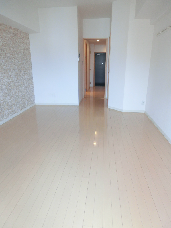 居室・リビング　※同マンション別部屋の参考写真です。