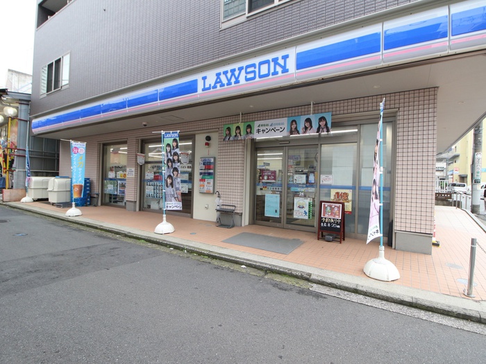 コンビニ　ローソン上大岡西2丁目店（コンビニ）まで600m