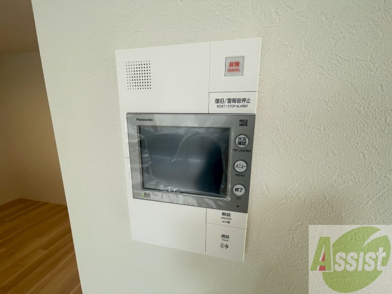 セキュリティ　ＴＶモニター付インターホンです。来客者の顔が見えるので安心！