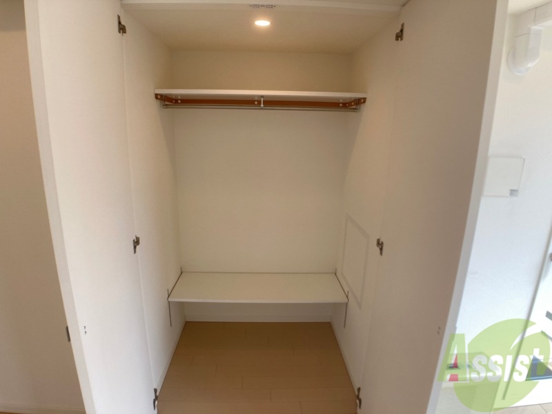 収納　クローゼット。荷物がたくさんあっても問題ないですね。