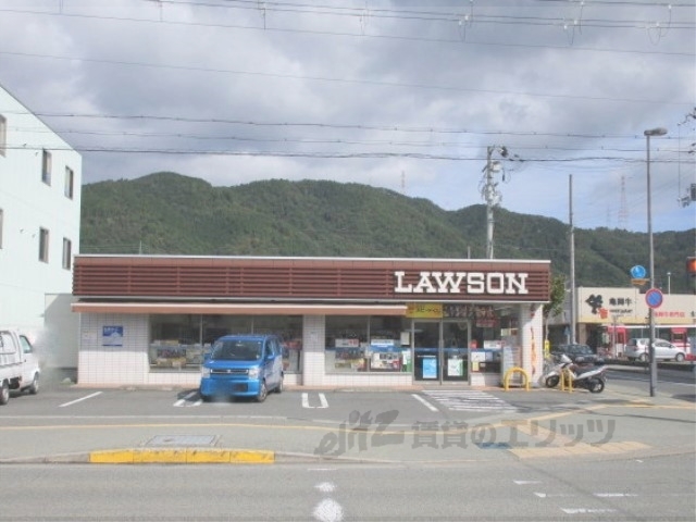 コンビニ　ローソン亀岡馬堀駅前（コンビニ）まで770m