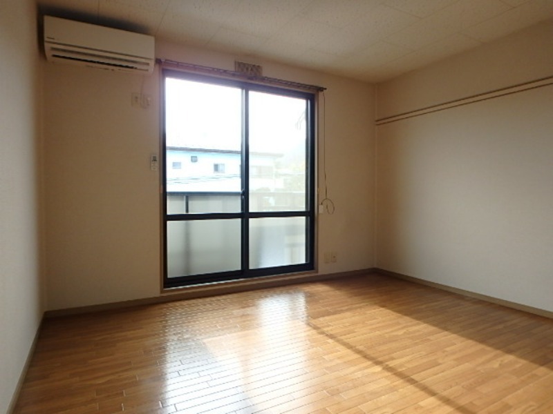 居室・リビング　図面と現状に相違がある場合には現状を優先