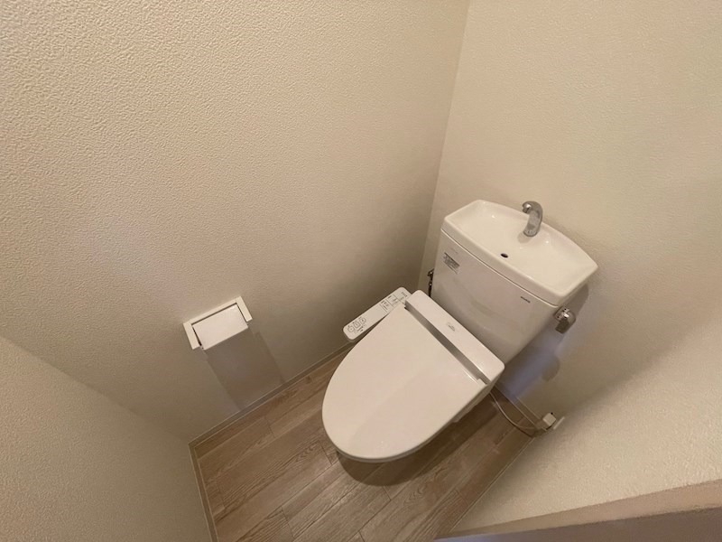 トイレ　同物件別部屋イメージ