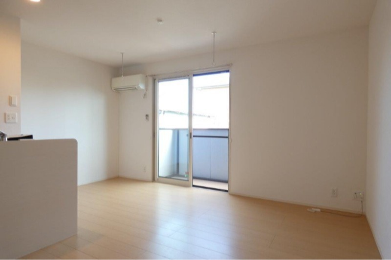 居室・リビング　図面と現状に相違がある場合には現状を優先