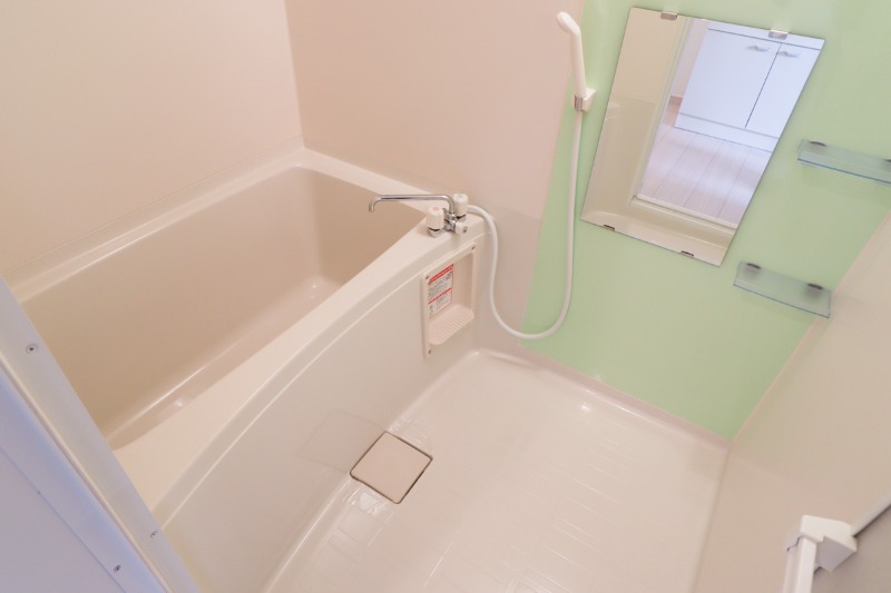 バス・シャワールーム　図面と現状に相違がある場合には現状を優先